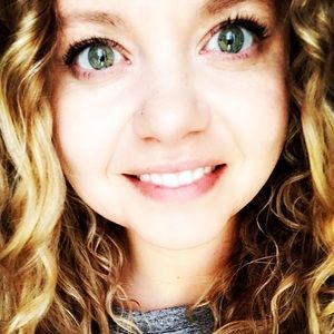 Meet your Posher, Michaela